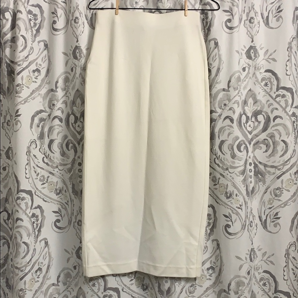 BABATON WHITE LONG SKIRT